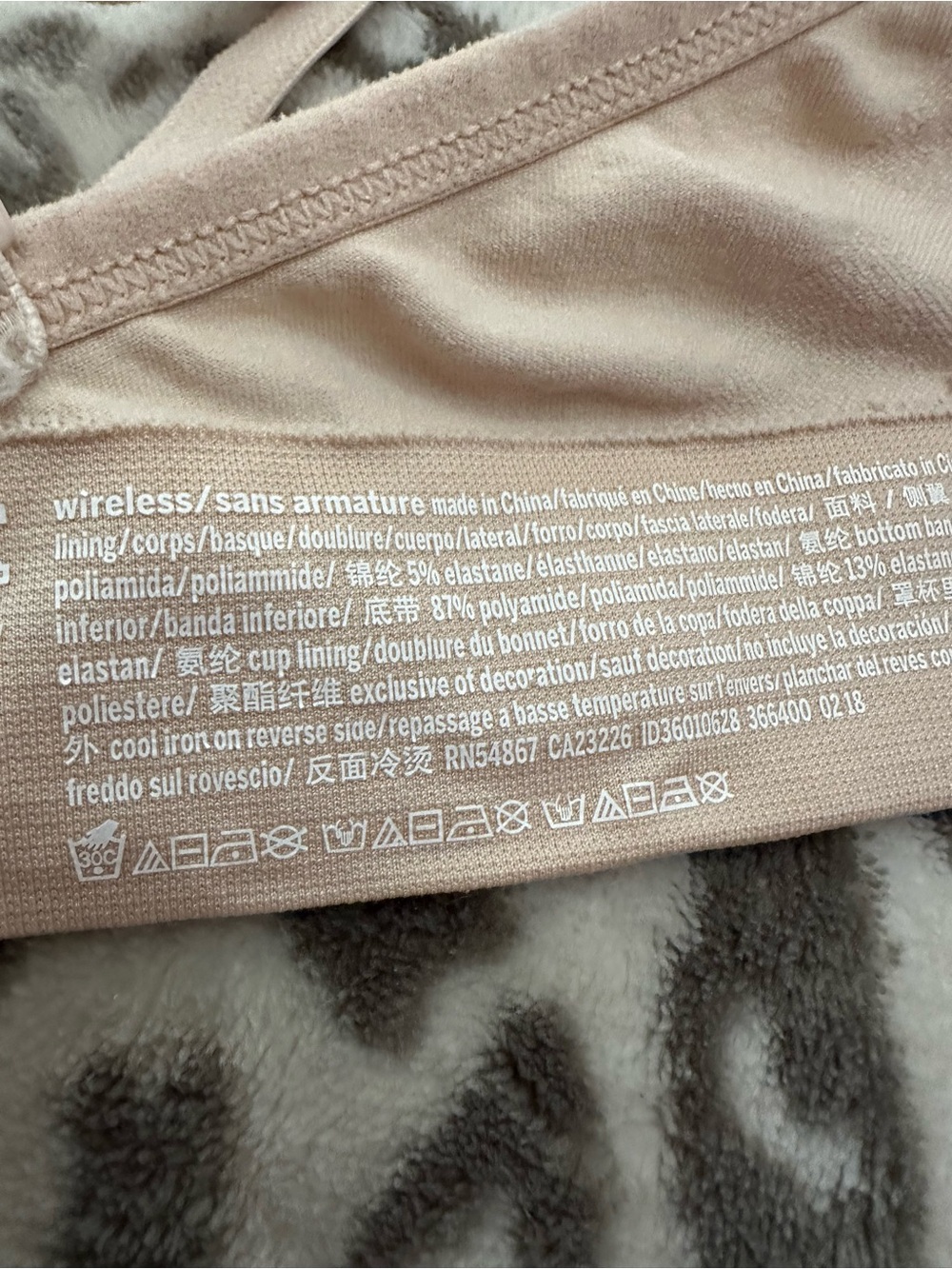 PINK Victoria’s Secret Cool & Comfy Wireless Bra in Marzipan Small - Picture 12 of 15